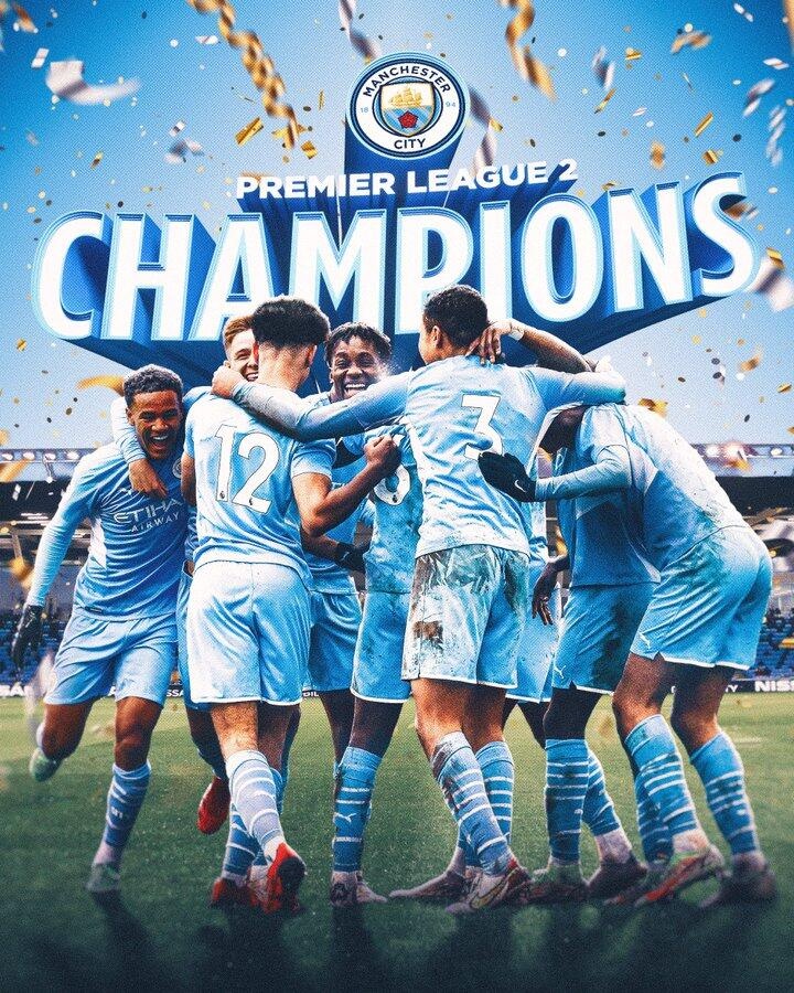 前锋远射破门，全场欢呼（前锋远射建功，全场沸腾）