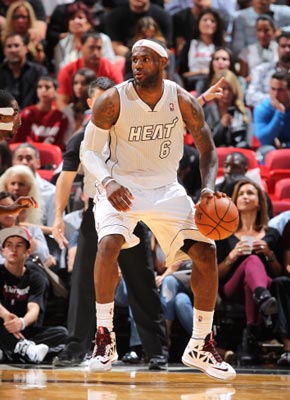 苏翊鸣雪飞天再夺冠（苏翊鸣再度飞天夺冠）