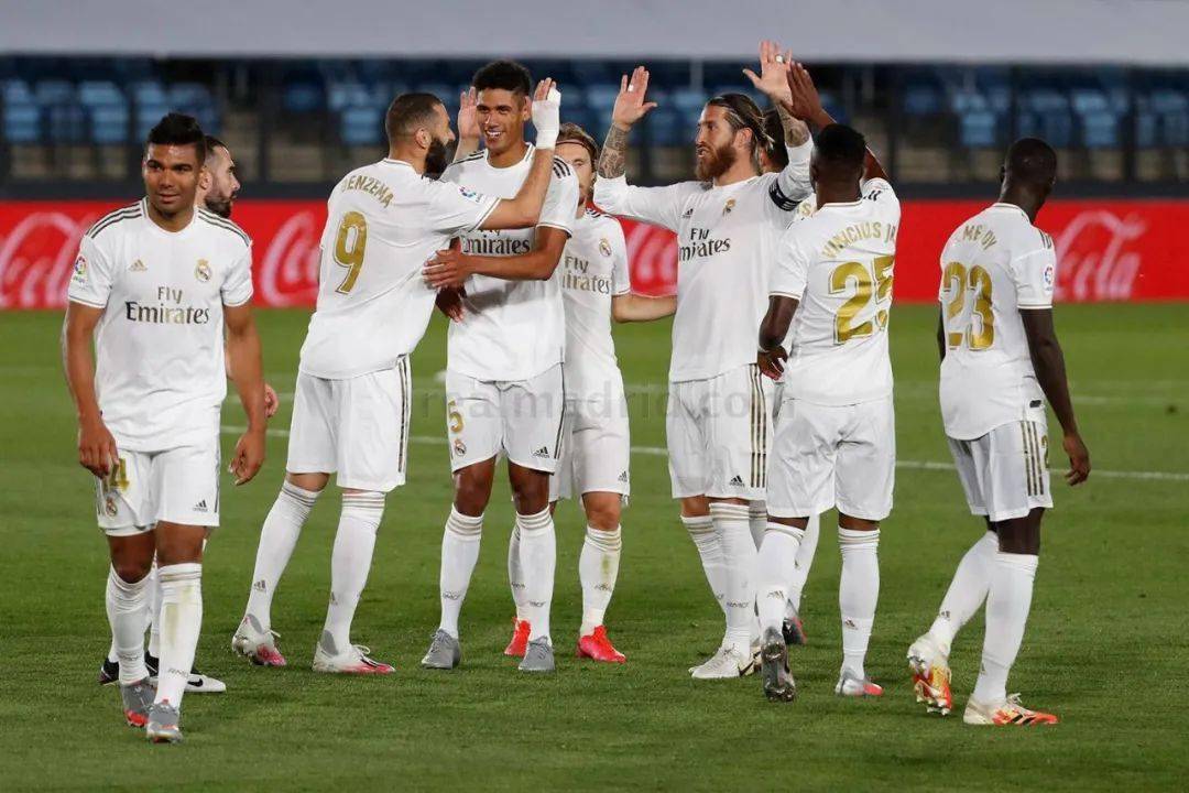 罗马诺独家：奥罗斯科已启程前往英格兰，即将加盟曼联