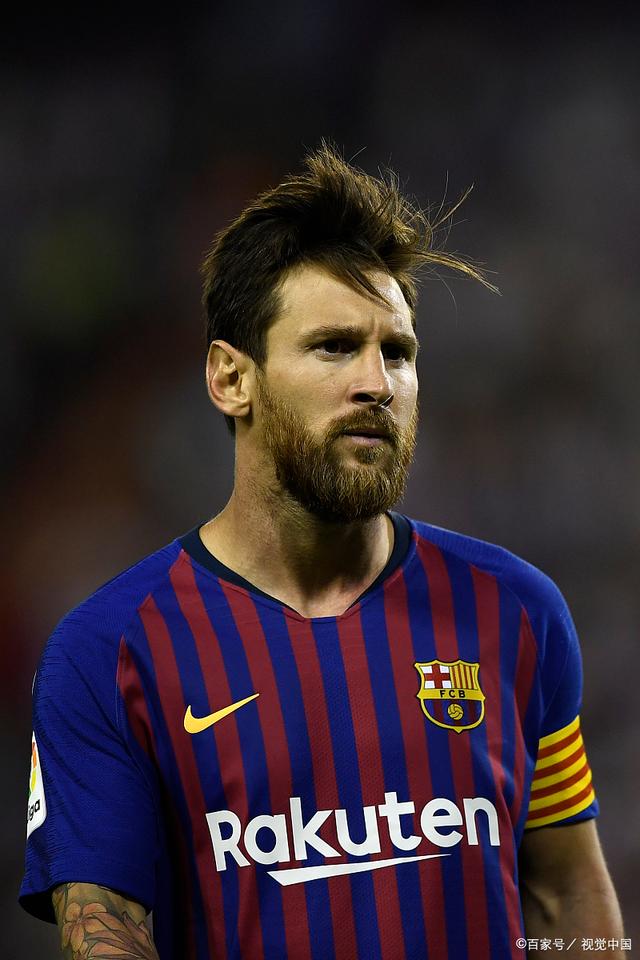 历史首位，前武汉女足外援特姆瓦连续两年获得美女职最佳球员（前武汉女足外援特姆瓦蝉联美女职最佳，成历史第一人）