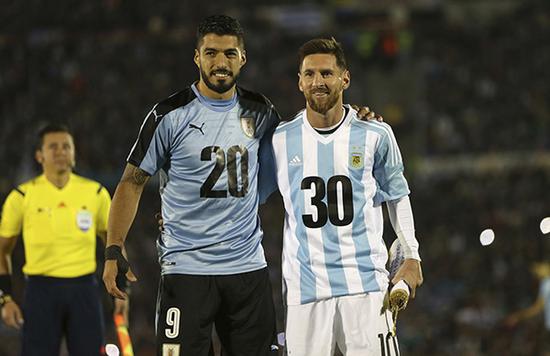 中超比赛焦点：山东泰山迎战上海申花,（中超焦点战：山东泰山对决上海申花）