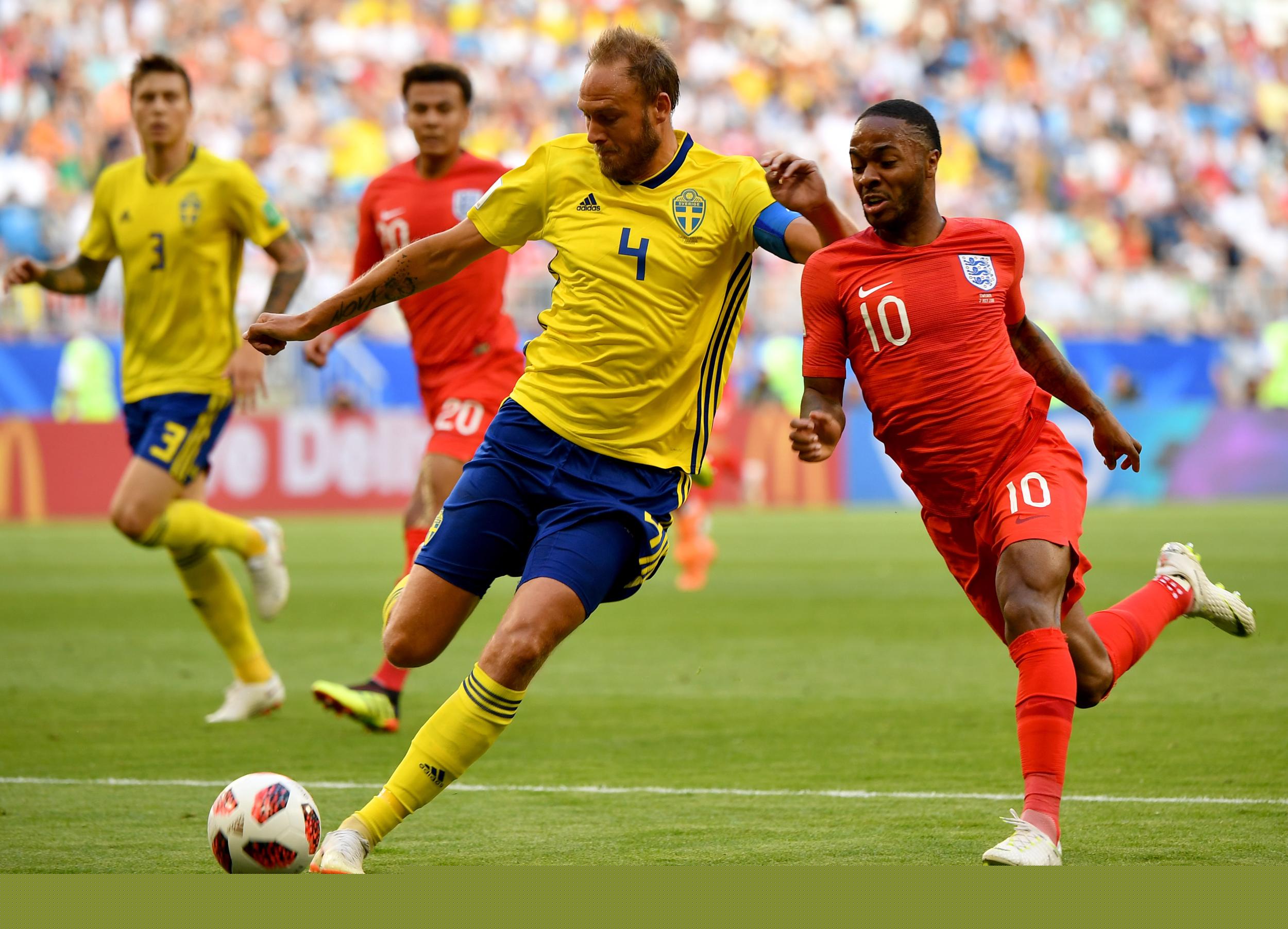 凯尔：我和施洛特贝克没矛盾；他的续约？在经济上我们尽全力（凯尔：与施洛特贝克无矛盾；续约事宜我们在财务上已尽全力）