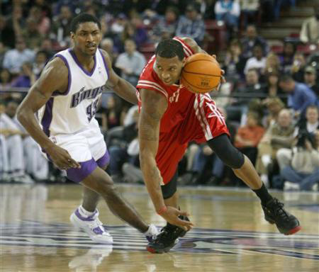 球星再度超神发挥（巨星再度神勇爆发）