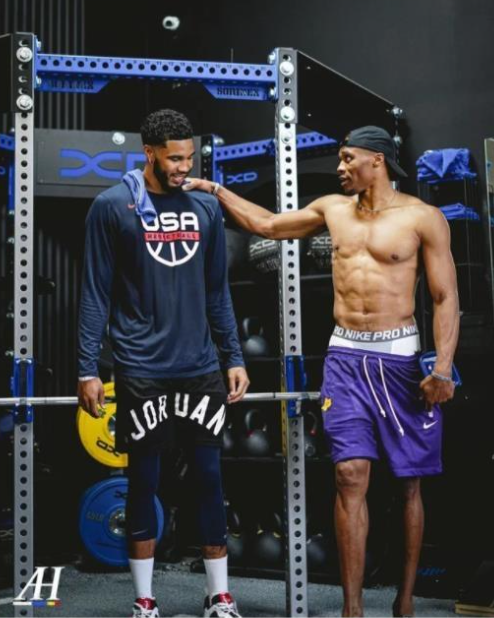 球星赛后表示：每场比赛全力以赴（球星赛后表态：场场拼尽全力）