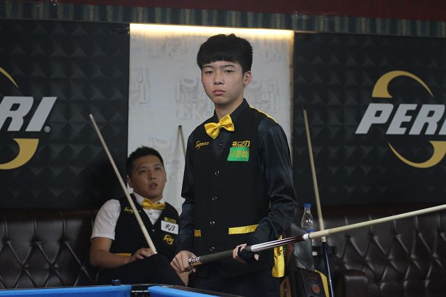 在主场对阵 在主场对阵